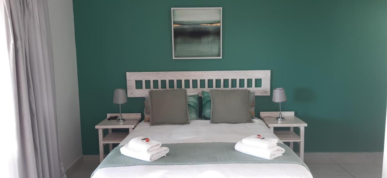 ג'פריס ביי Ocean View Guest House מראה חיצוני תמונה